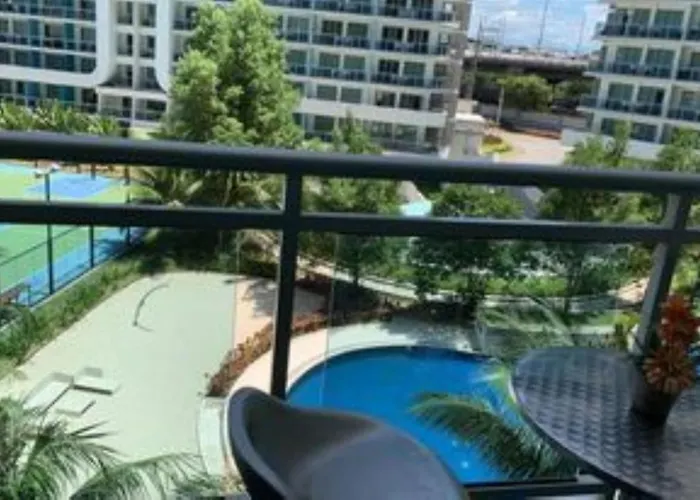 Apartment Azure C6 Balcony Wifi Near Mall Airport Multipl Units