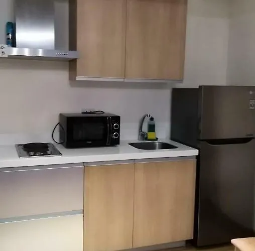 Azure C6 Balcony Wifi Near Mall Airport Multipl Units Apartment Manila