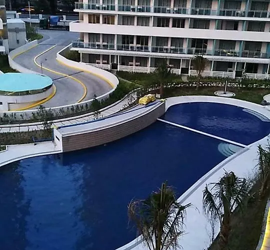 Azure C6 Balcony Wifi Near Mall Airport Multipl Units Apartment Manila