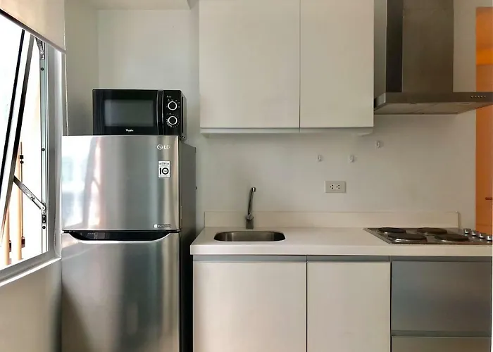 Apartment Azure C6 Balcony Wifi Near Mall Airport Multipl Units